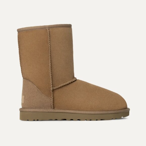 UGG Womens Classic Short In Chestnut Size 9 - Picture 1 of 9